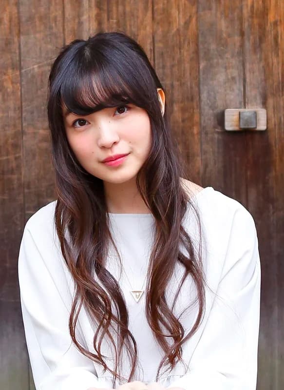 上田丽奈的肖像照