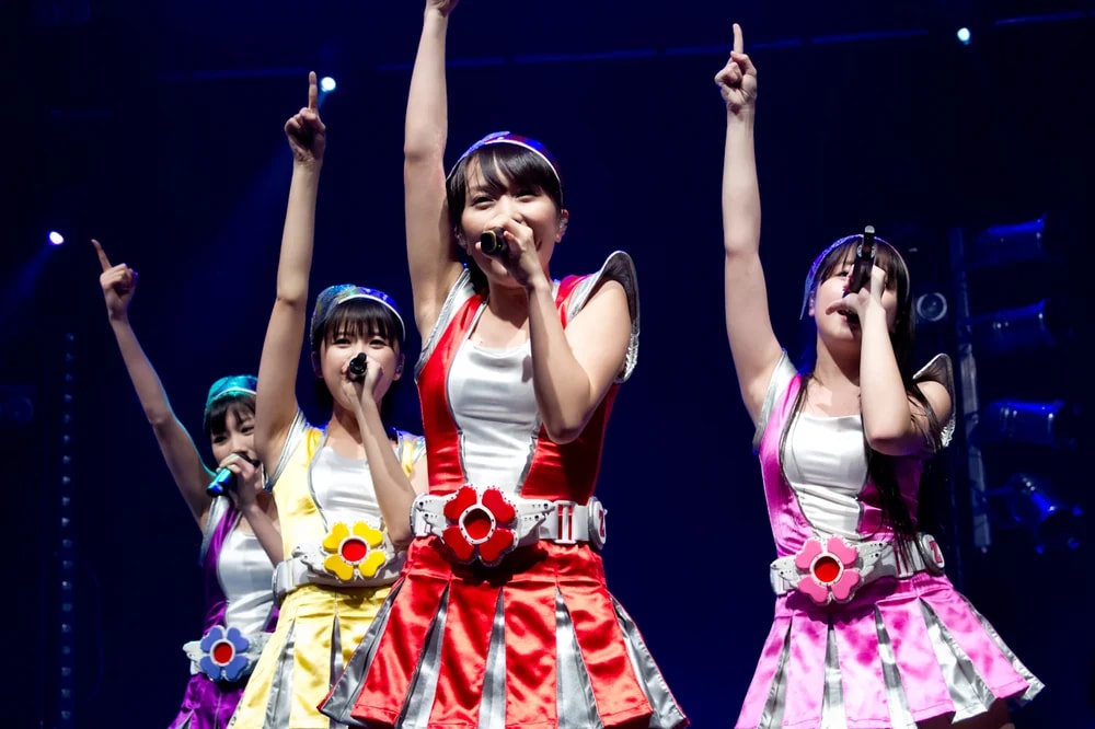 Momoiro Clover Z, Japanese idol group and Dragon Ball voice talents